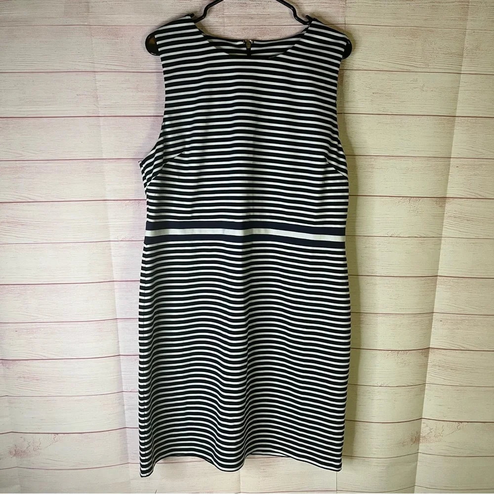 Draper James Striped Navy Blue Dress Size‎ XL